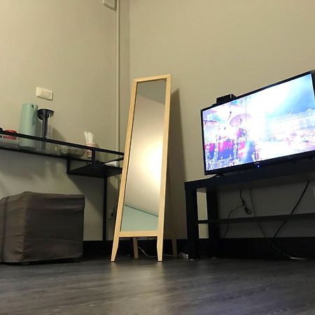 高鐵背包客 Hsr Bnb 桃園民宿 063號 Zhongli Kamer foto